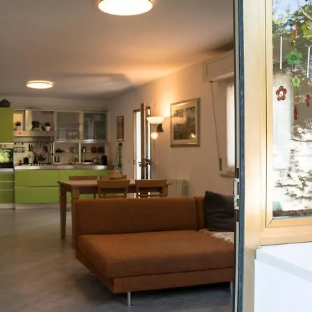 דירה N228 - Numana, Quadrilocale Ristrutturato Con Giardino נומאנה