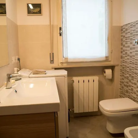 Apartamento N228 - Numana, Quadrilocale Ristrutturato Con Giardino Numana