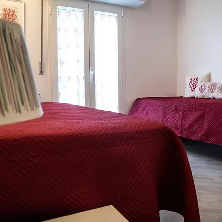 Apartment N228 - Numana, Quadrilocale Ristrutturato Con Giardino Numana