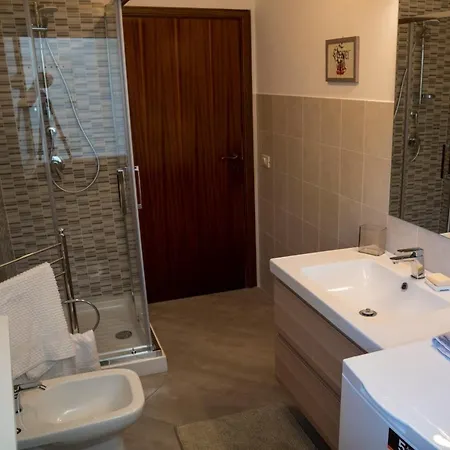 N228 - Numana, Quadrilocale Ristrutturato Con Giardino Numana