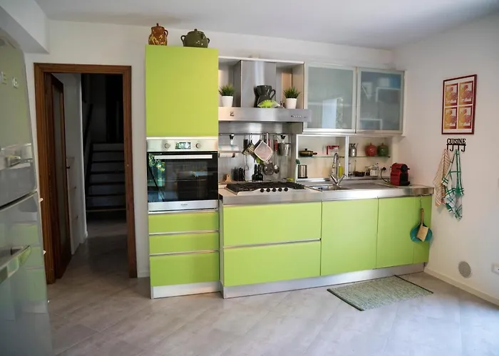 N228 - Numana, Quadrilocale Ristrutturato Con Giardino Numana