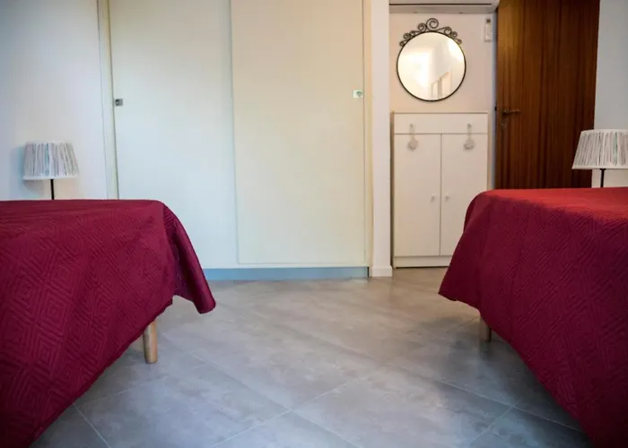 N228 - Numana, Quadrilocale Ristrutturato Con Giardino *