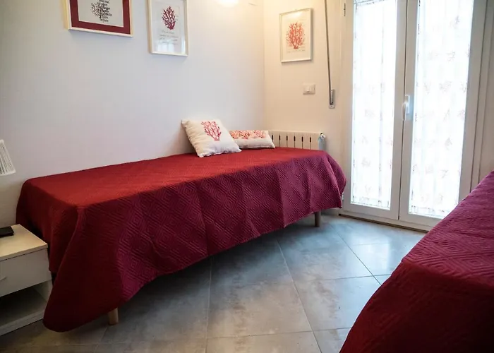 Appartamento N228 - Numana, Quadrilocale Ristrutturato Con Giardino Numana